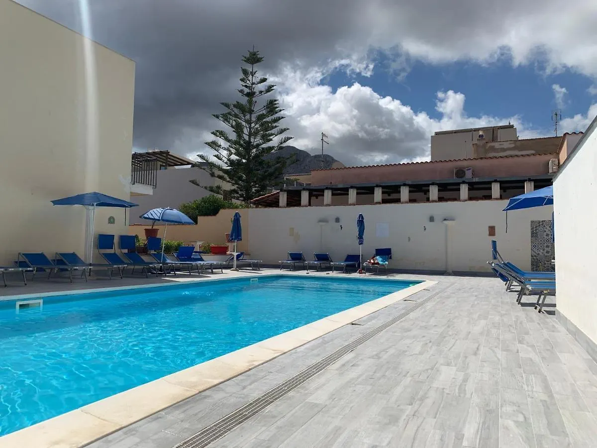 sicily home casa vacanze San Vito Lo Capo 0*,  Italia
